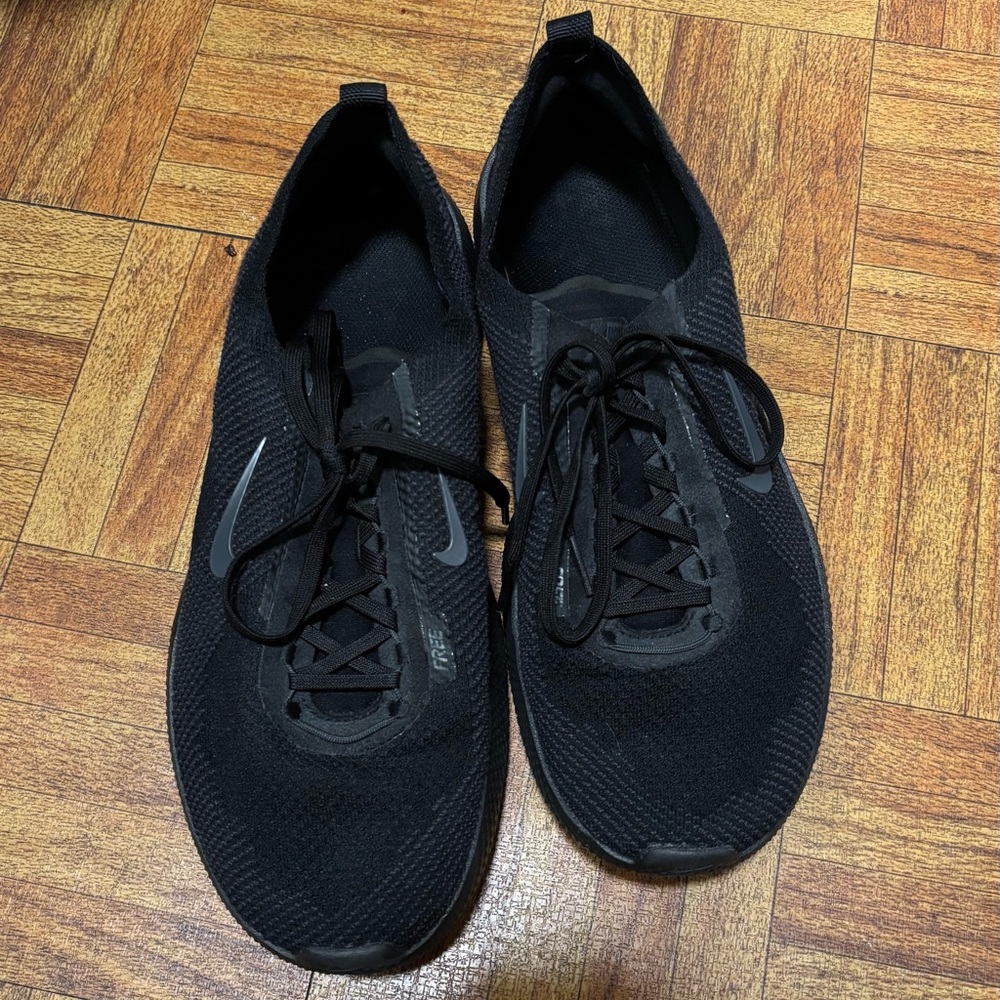 Nike Black Athletic Shoes
